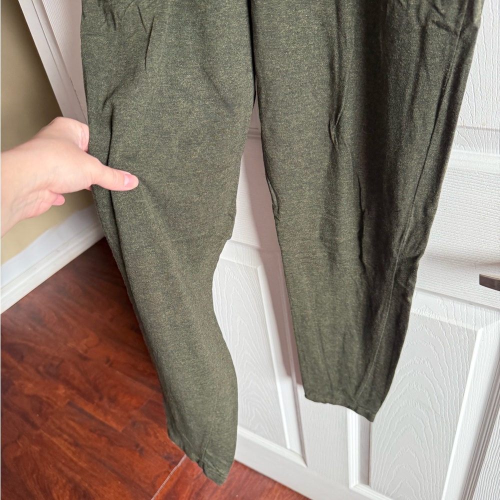 Smash & Tess Olive Green V-Neck Jumpsuit - Picture 4 of 6